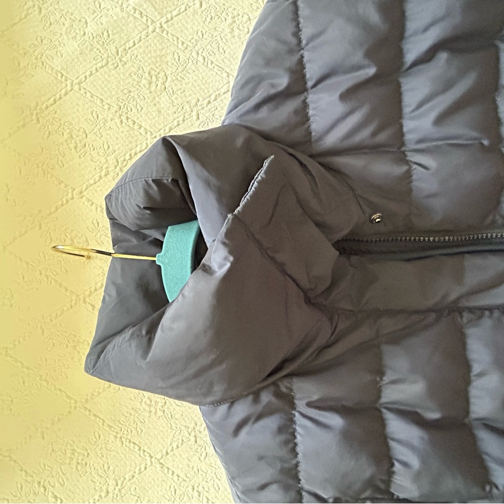 Women's Navy Quilted Puffer Coat - Picture 5 of 7
